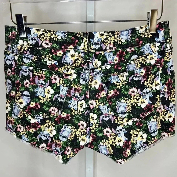 2/$30 Disney Lilo and Stitch Cut Off Hawaiian Floral Denim Shorts Women Size 3 - Picture 2 of 11